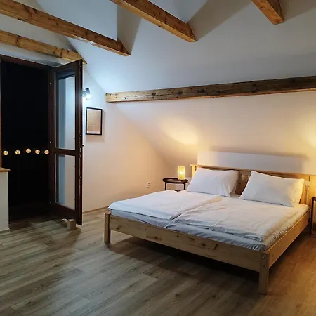 Loft Apartmán *